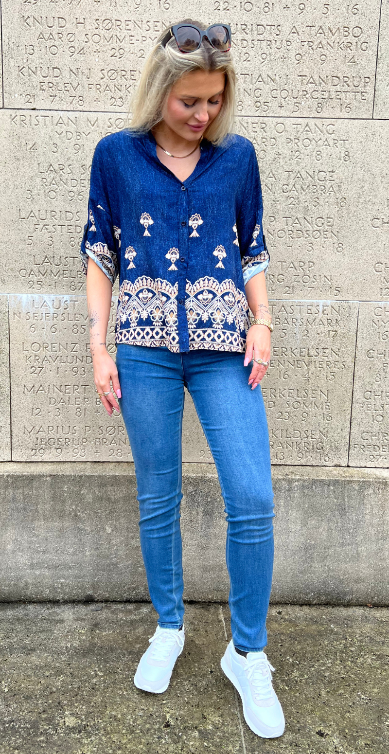 Jennifer skjorte med print navy