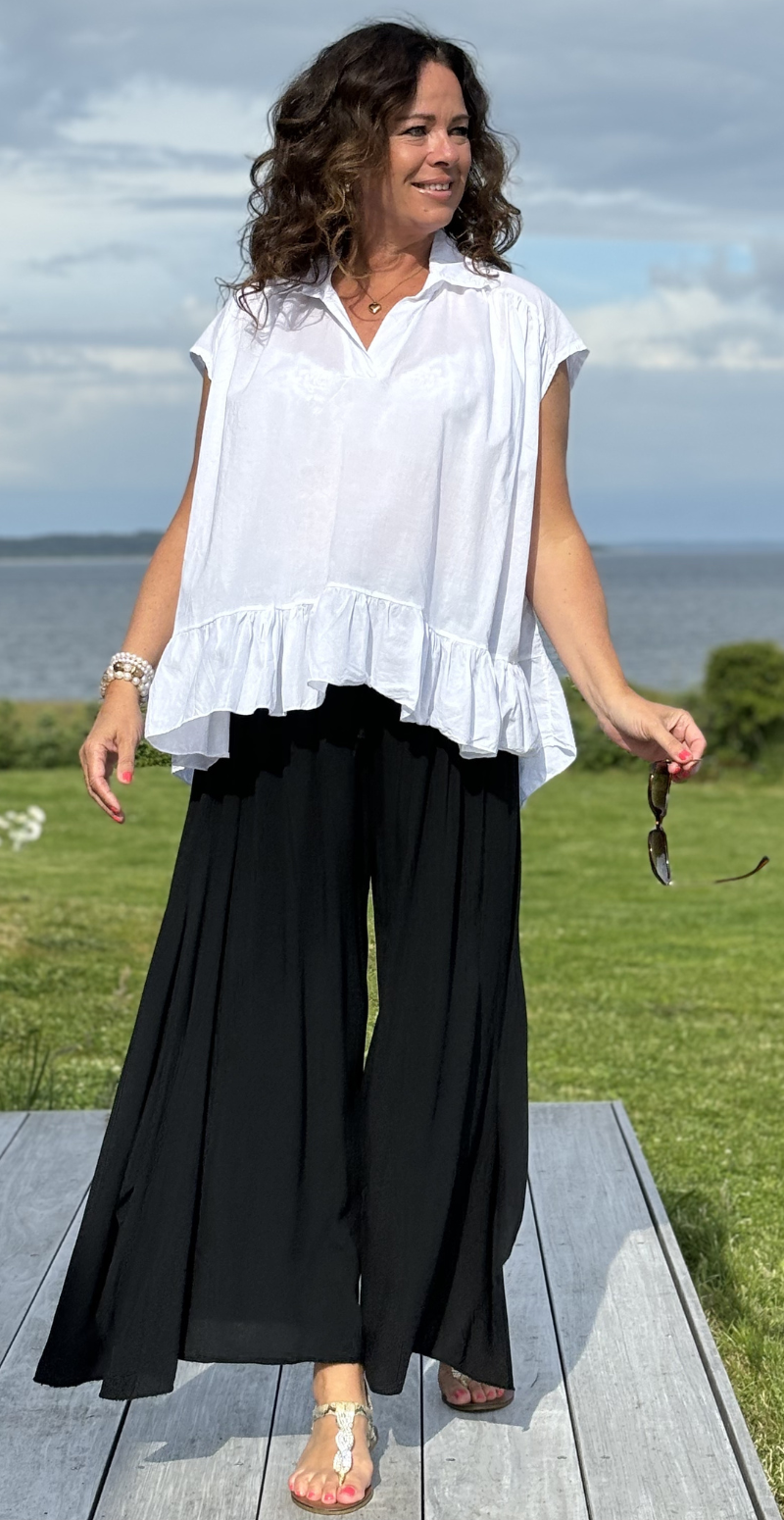 Talia bukser med vidde og slidser i benene sort LikeLondon