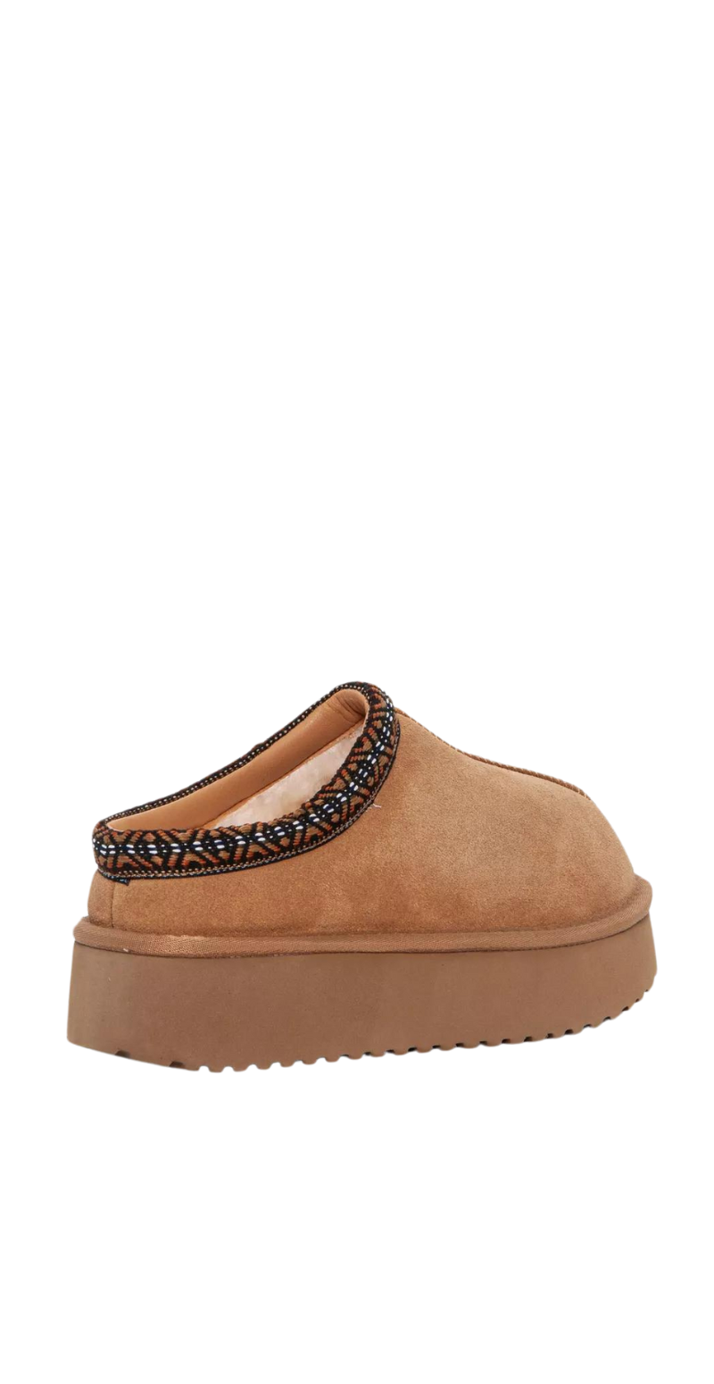 Mini platforms slip-in camel