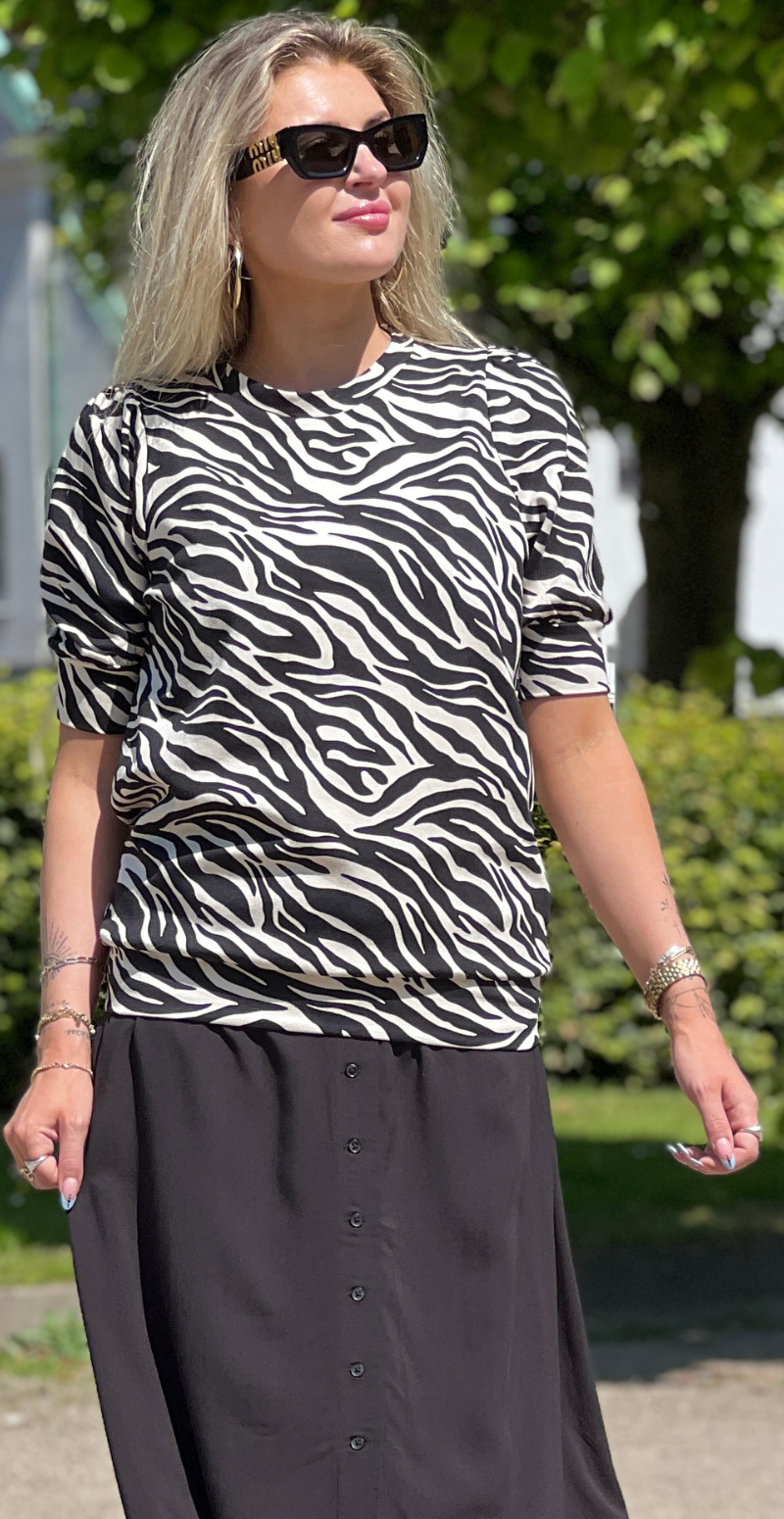 Fionia bluse sort