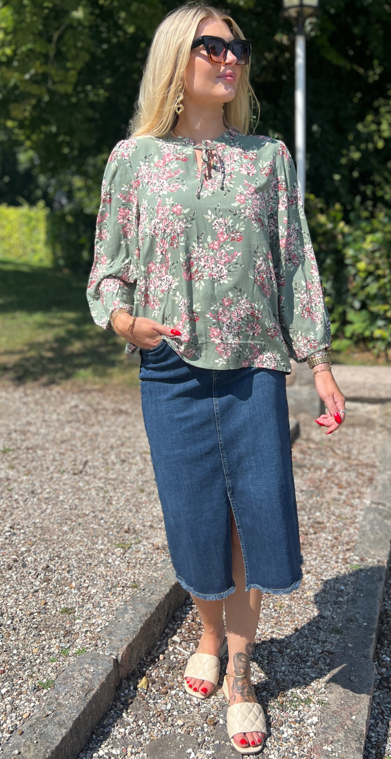 Joella bluse sea spray bouquet