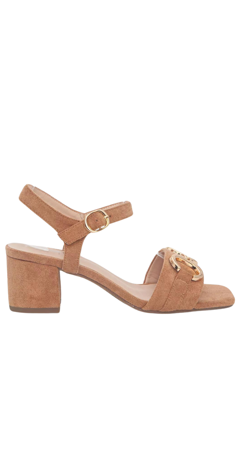 Sandal med guldspænde beige