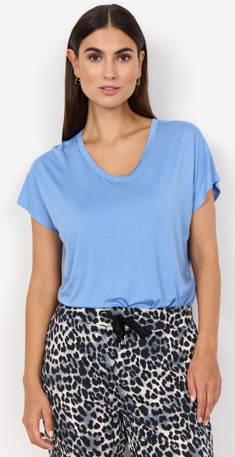 Sophia basisbluse med v-hals Air Blue