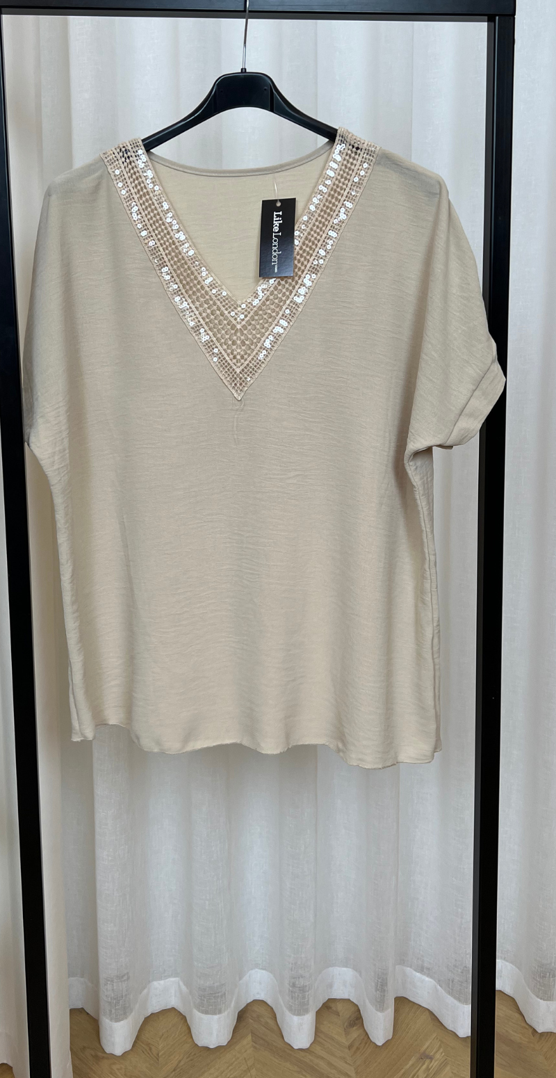 Dicota bluse med v-hals og pailletter beige LikeLondon