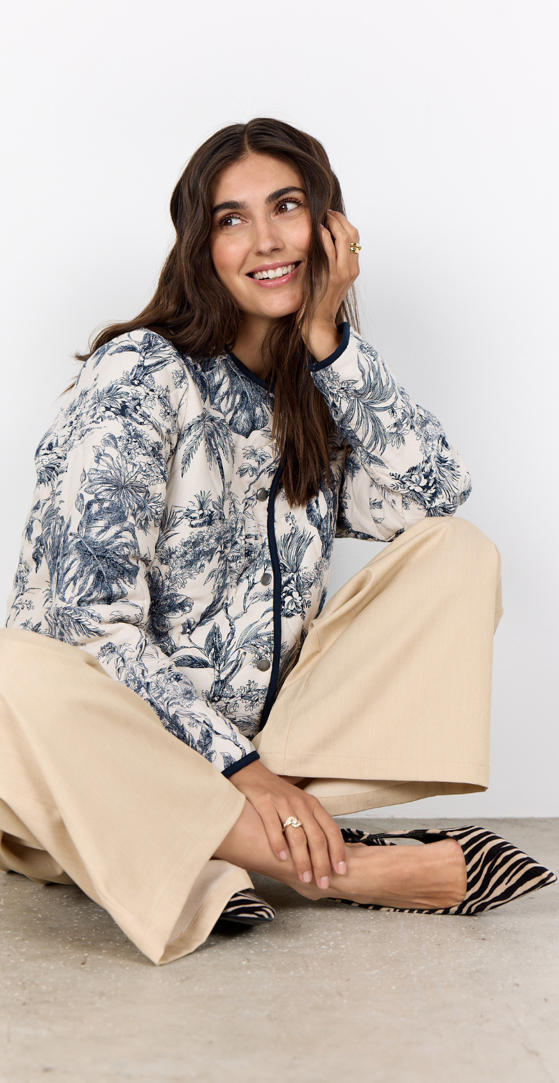 Carli jakke navy Likelondon