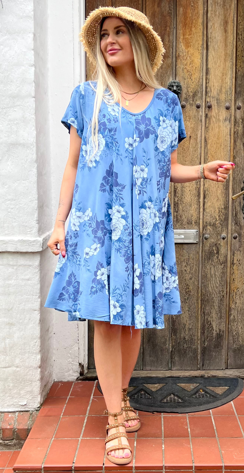 Maureen kjole med vidde og blomsterprint denim LikeLondon