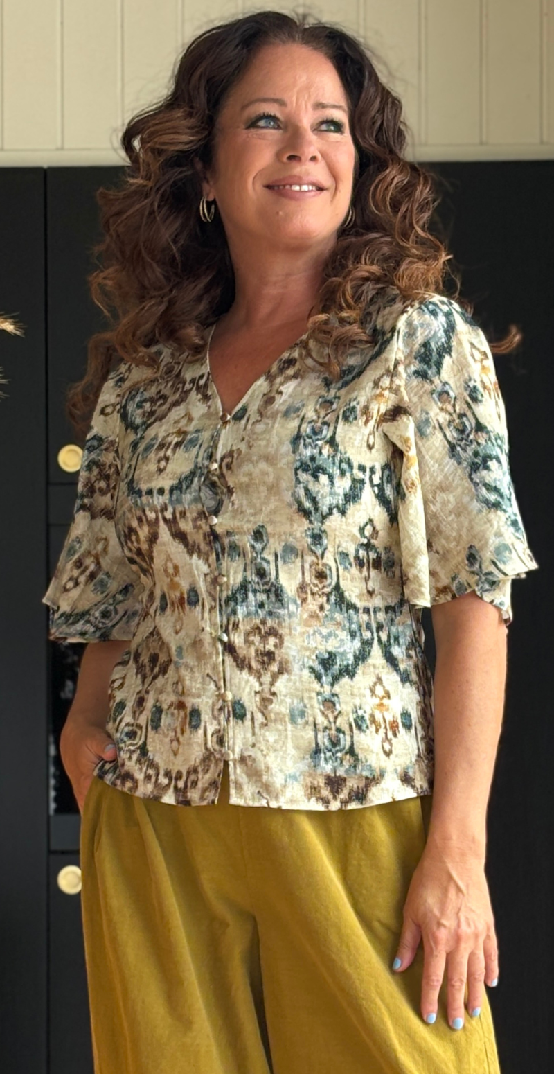 Ingkar gennemknappet bluse med elastik birch ethnic B.young