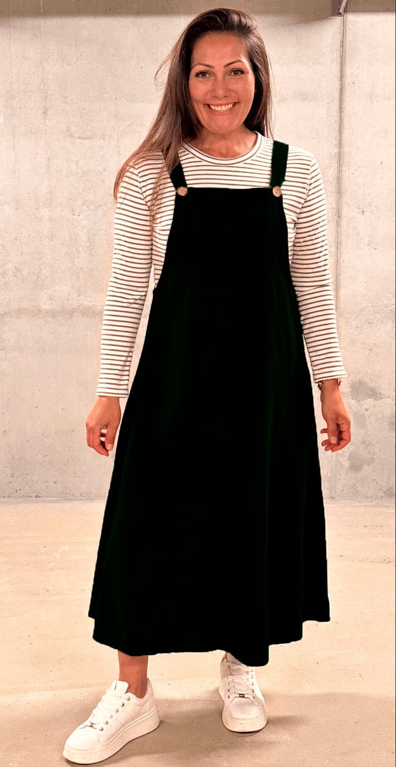 Camelia spencer i fløjl med lomme og træknapper sort LikeLondon