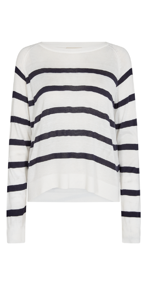 Effie pullover off-white w. salute