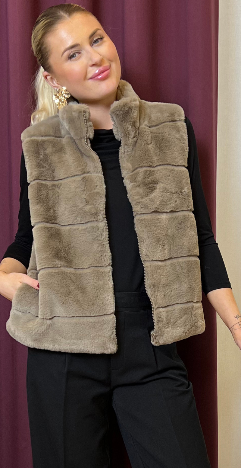 Foxy fake fur vest brun