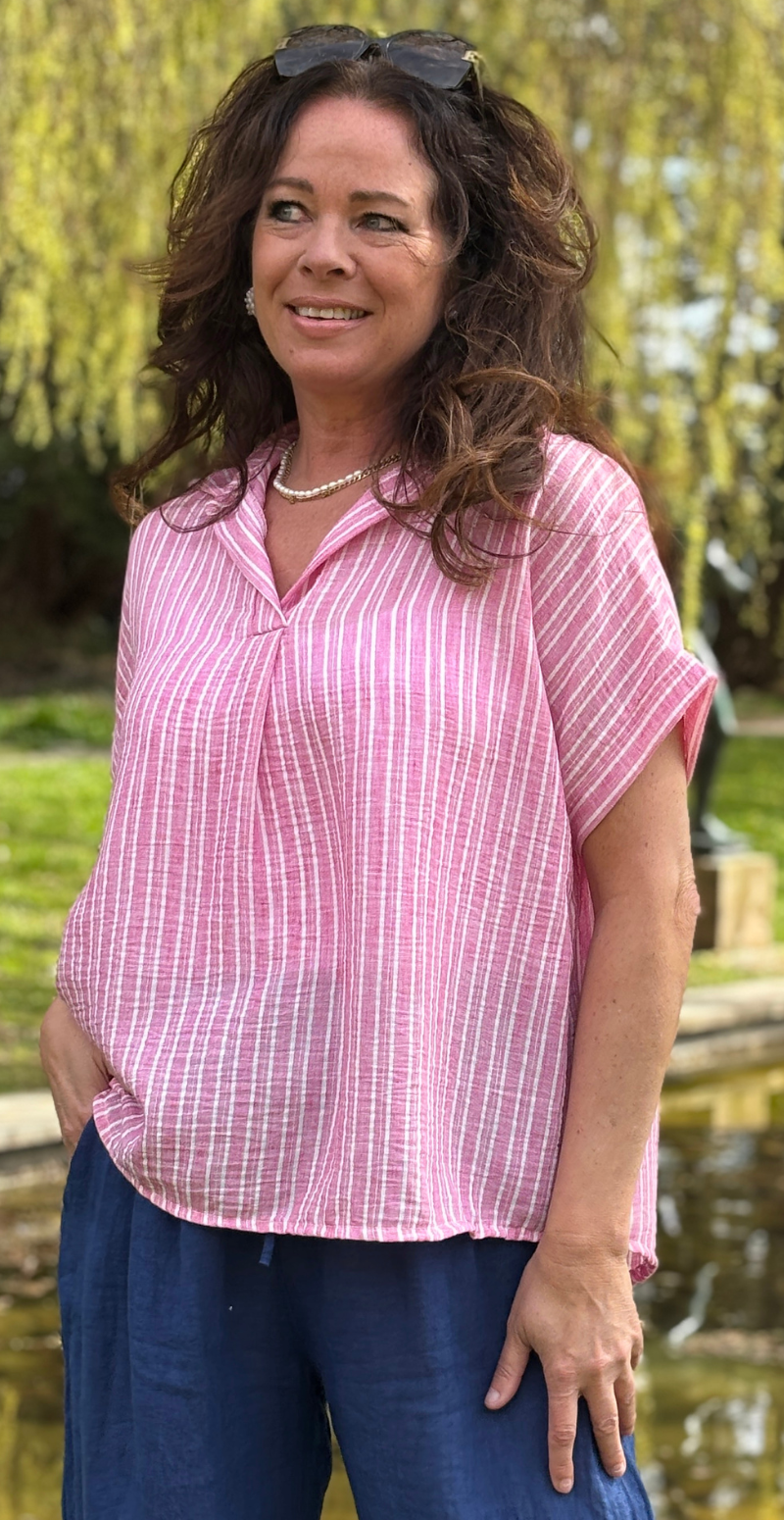 Serine bluse med striber og skjortekrave pink LikeLondon
