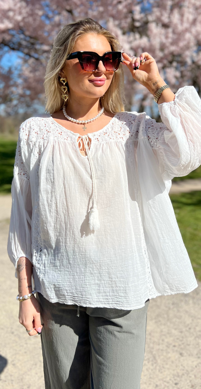 Macha bluse med blonde- og pailletmønster hvid LikeLondon