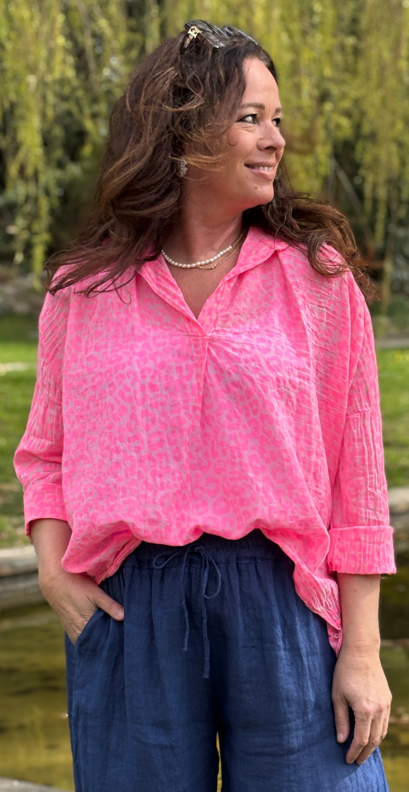 Leola bluse med leopard mønster pink/rosa LikeLondon
