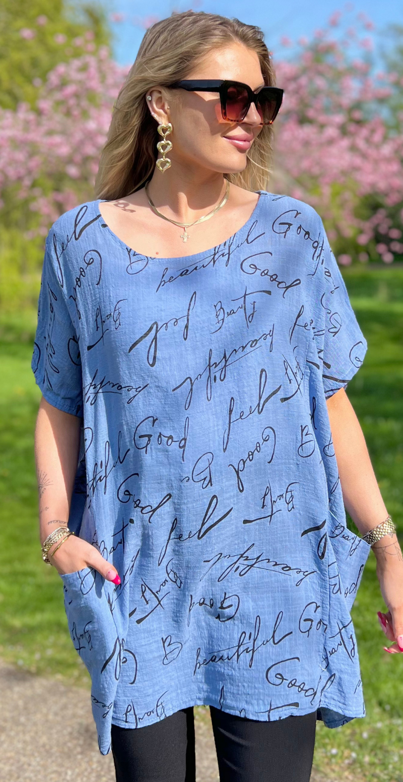 Dicte bluse med vidde, lommer og skrift denim LikeLondon