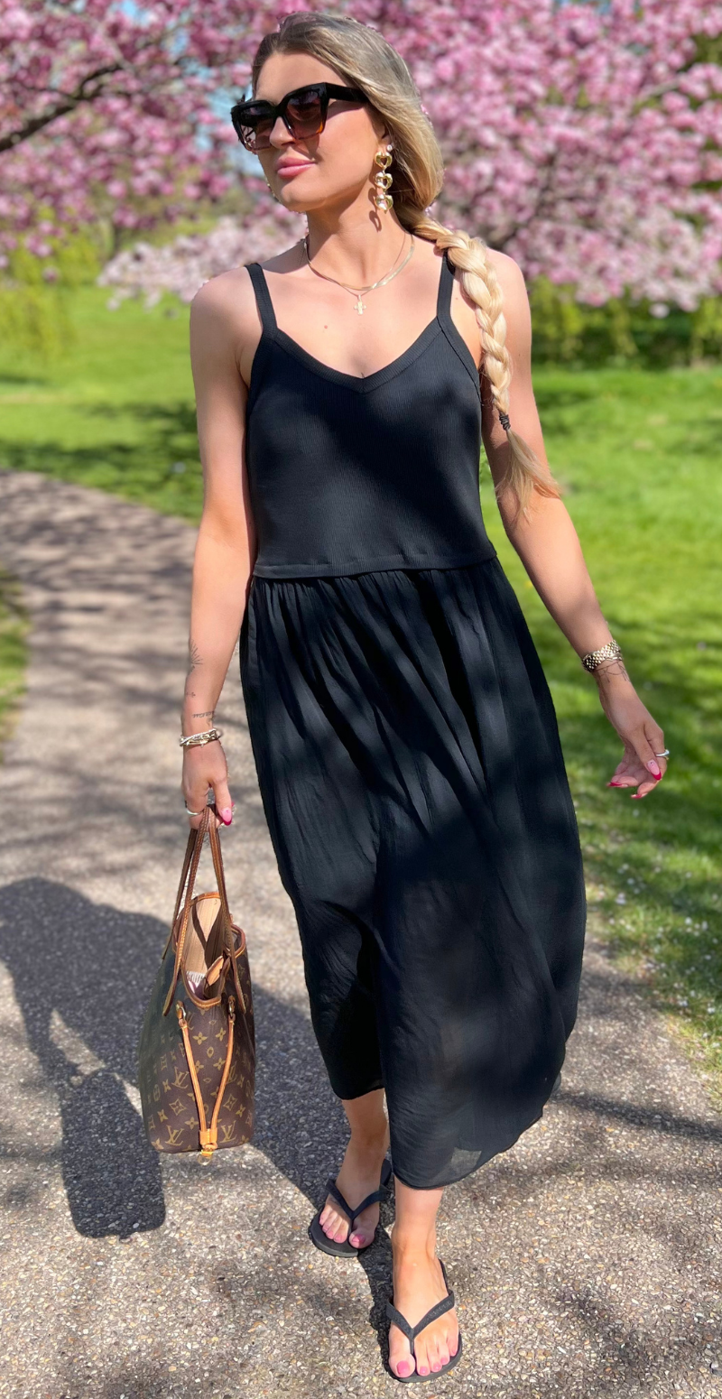 Kajsa kjole med overdel i rib sort LikeLondon