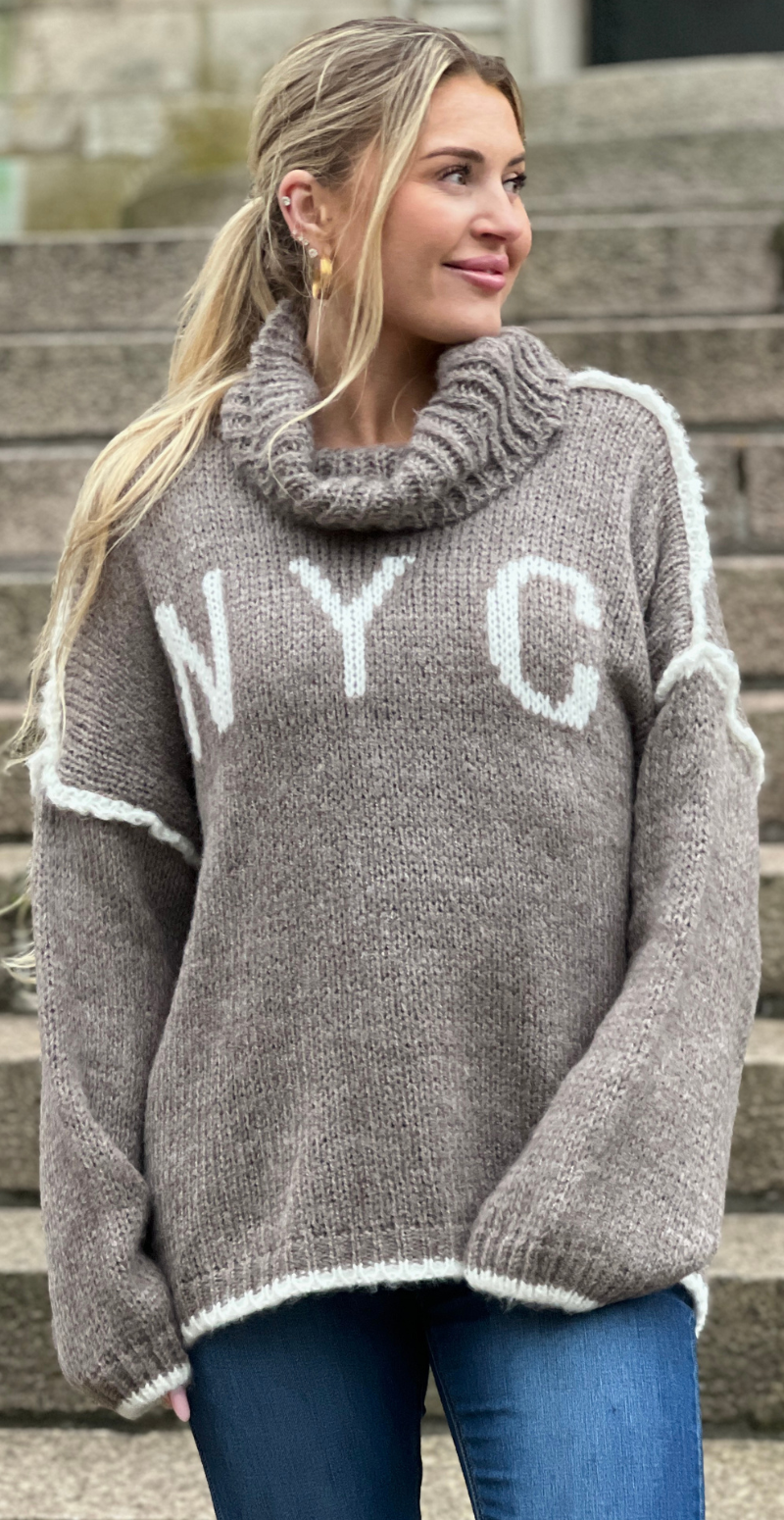 Brenda uld strik med rullekrave fango LikeLondon