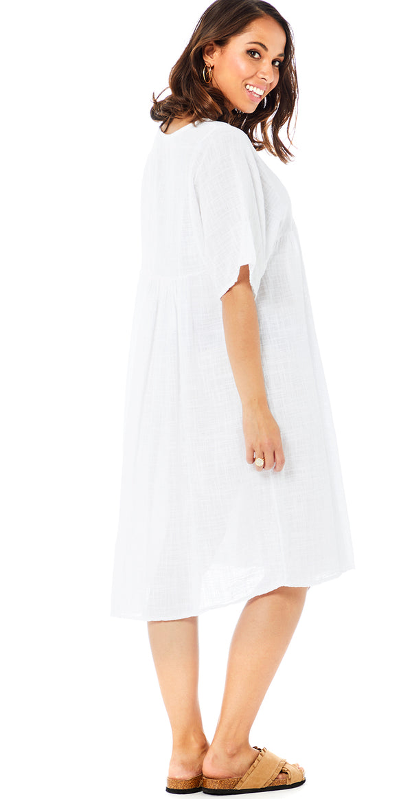 Kort kjole med v-hals hvid Likelondon