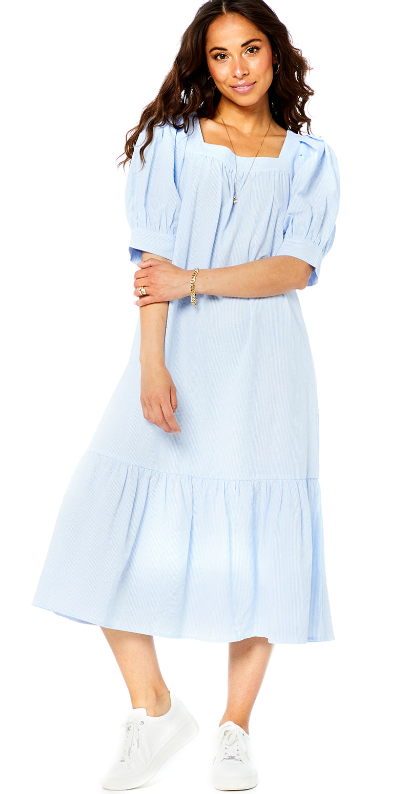 Lang kjole med striber lysblå