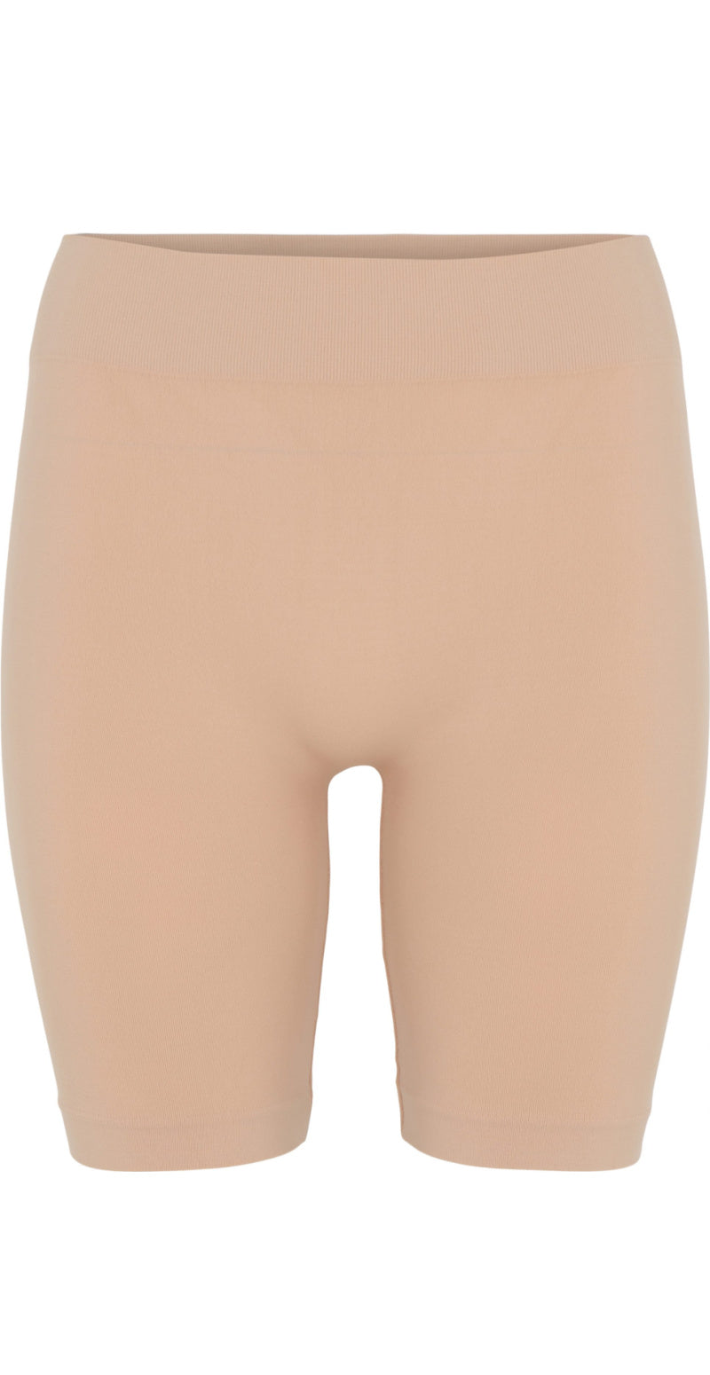 Seamless indershorts nude