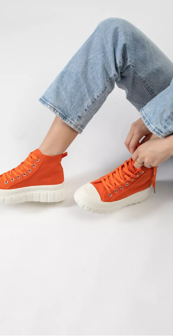 Sneakers med snørebånd orange