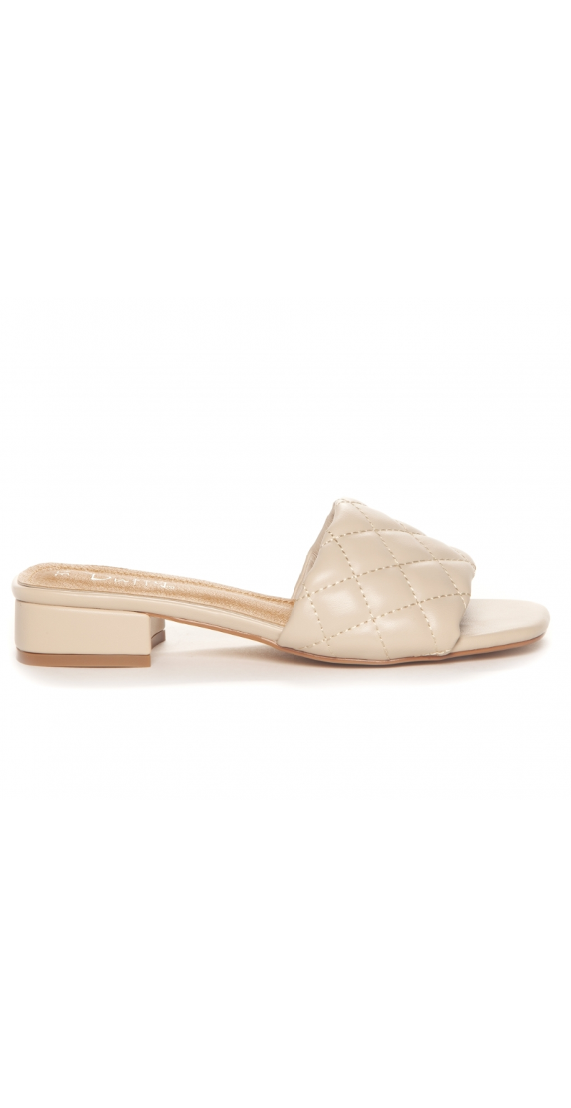 Sandal med lille hæl beige